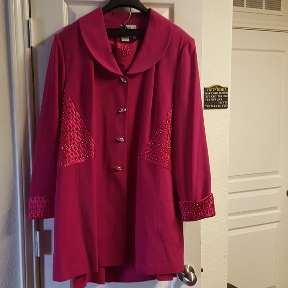 Ladies suits Size 20-22W - Picture 1 of 1